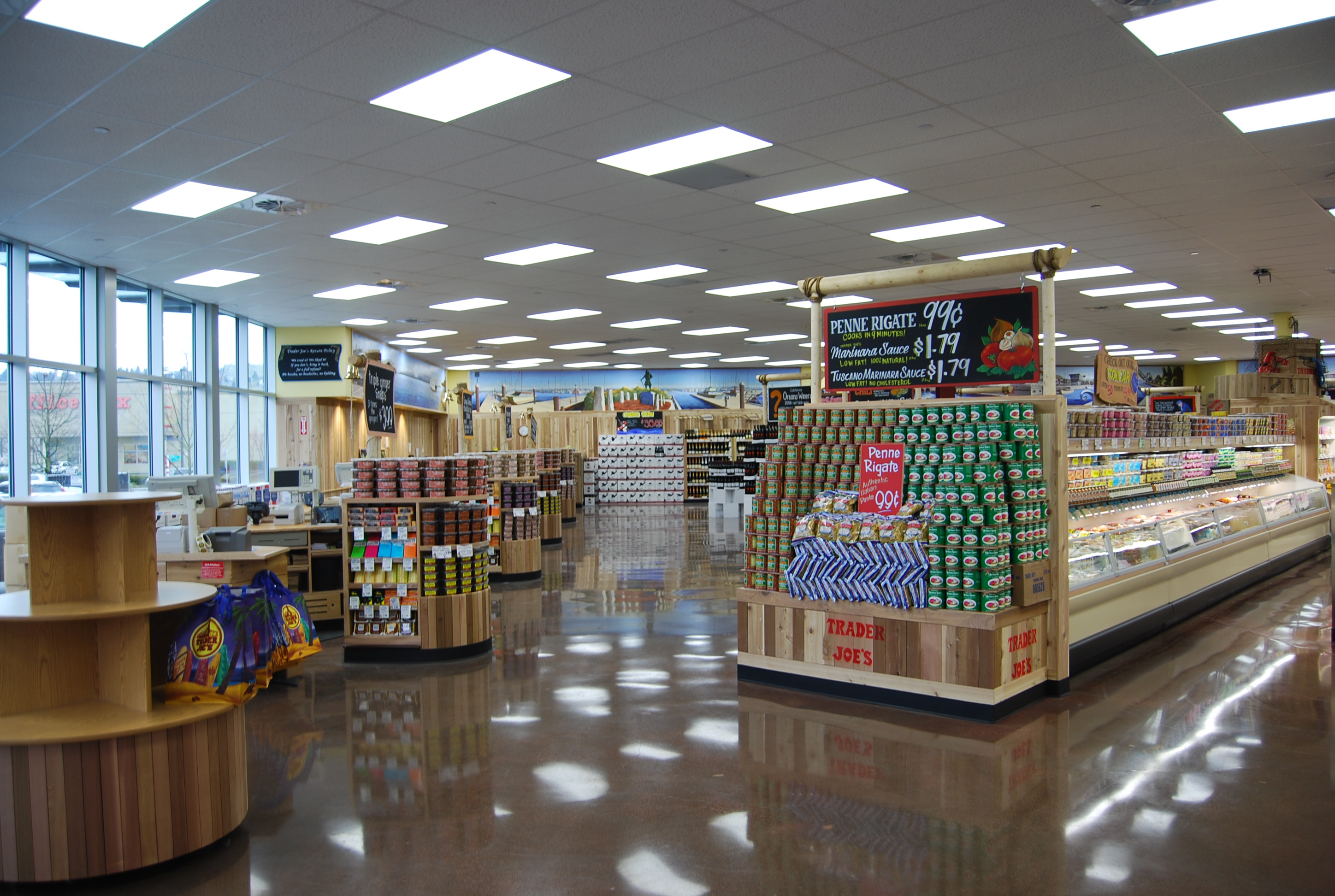 Renowned for an extensive selection of fresh, organic grab-and-go salads, artisanal wraps, and healthy prepared foods perfect for busy professionals on lunch breaks.